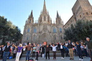 Sardanes a la Catedral: tradició i