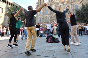 Sardanes a la Catedral: tradició i